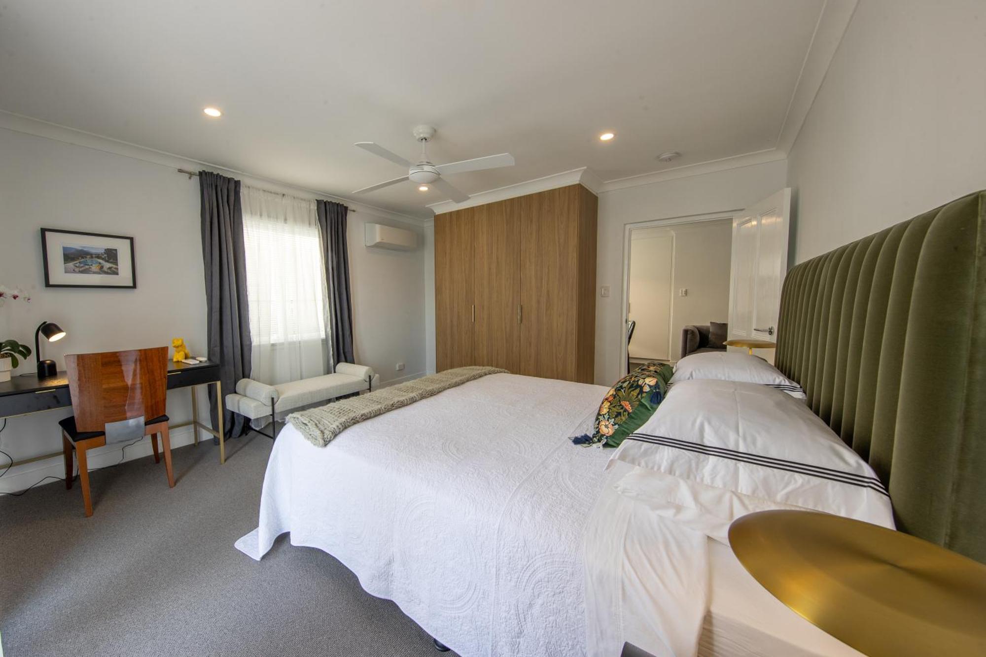 Heal House Bed & Breakfast Brisbane Exterior photo