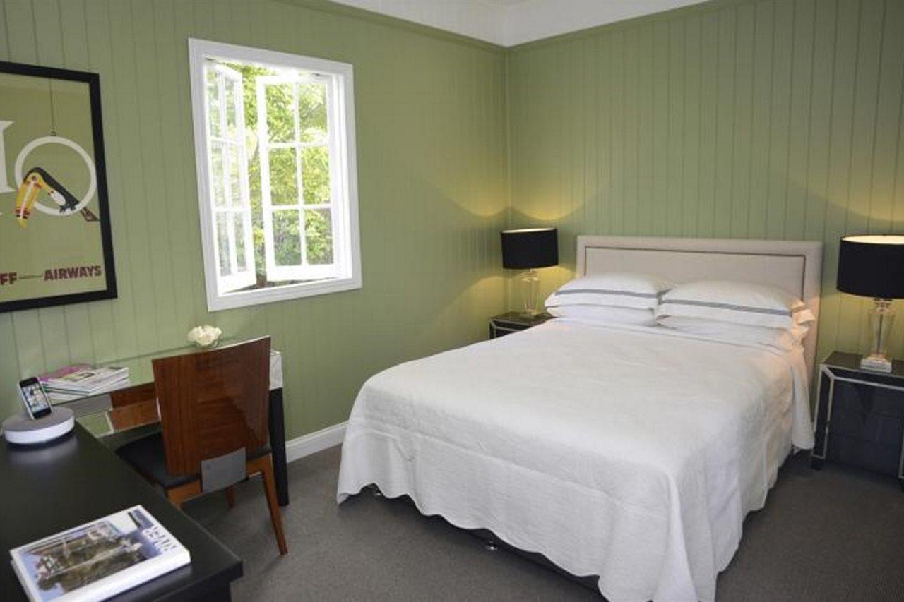 Heal House Bed & Breakfast Brisbane Exterior photo