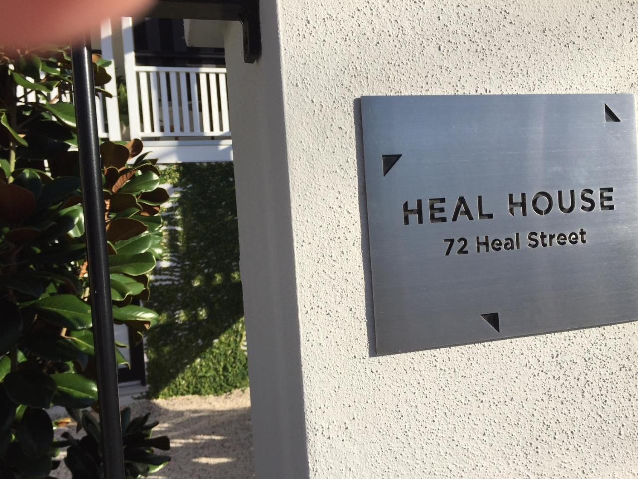 Heal House Bed & Breakfast Brisbane Exterior photo